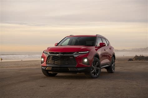 2019 Chevrolet Blazer Features Overview - Eagle Ridge Chevrolet Buick ...