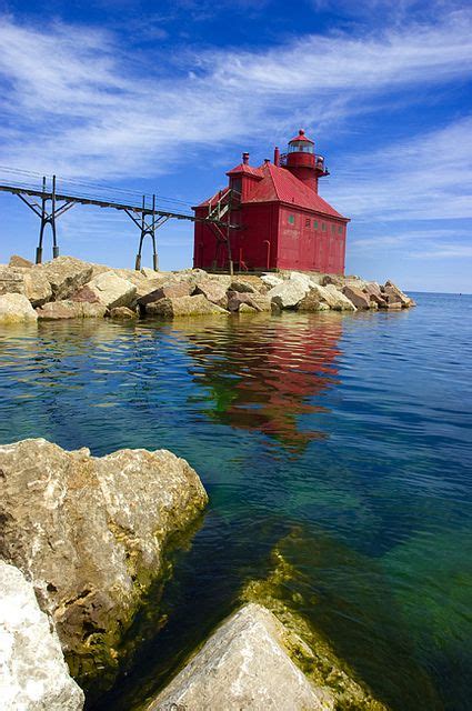 Sturgeon Bay Lighthouse | Lighthouses | Lighthouse, Sturgeon bay, Door ...