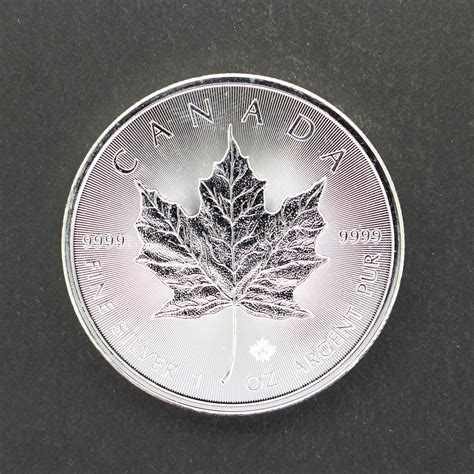 2015 Canadian Maple Leaf 1 oz Fine Silver .999 $5 Commemorative Coin | Property Room