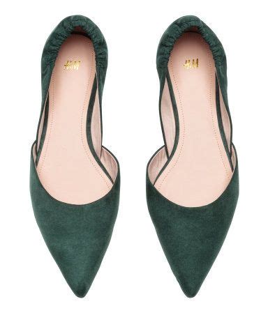 Pointed Flats | Dark green | Women | H&M US | Trendy womens shoes, Green flats shoes, Black ...