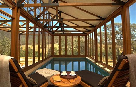 IS THIS THE MOST LUXURIOUS OUTBACK RESORT IN AUSTRALIA? | Wedded Wonderland