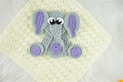 Crochet elephant applique free pattern- crochet Jungle Safari blanket serie