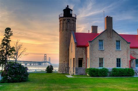 Top 10 Lighthouses to Visit in Michigan | Around Michigan