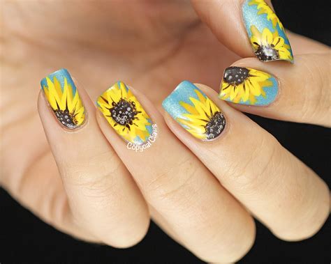 Copycat Claws: 31DC2014 Day 3 - Yellow Sunflower Nail Art