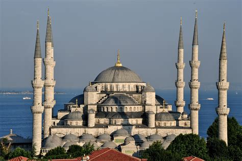 Mosques in Istanbul: The biggest urban area in Europe
