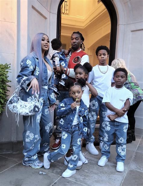 BU Media on Twitter: "Cardi B & Offset with their kids tonight. 😍 https://t.co/ECFdZSrIlA" / Twitter