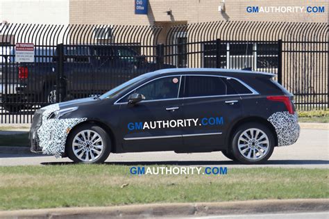 New Dark Mocha Metallic Color For 2019 Cadillac XT5 | GM Authority