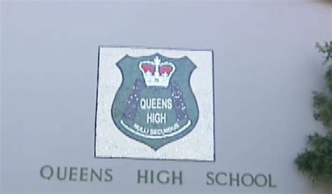 QUEENS HIGH SCHOOL 2023 Admission Fees and Contact Details for Application - Modern Classroom