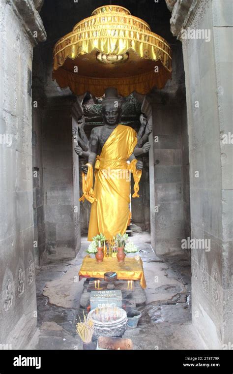 Angkor Wat, Khmer temple, reign of Suryavarman II (1113-1150 AD), Siem Reap, Cambodia Stock ...