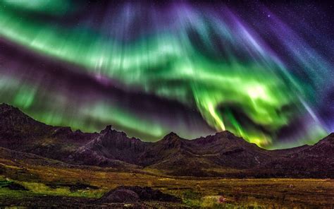 Lofoten Islands, Norway, beautiful night, northern lights, stars ...