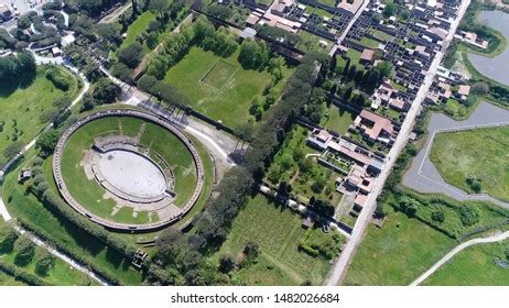 488 Amphitheatre Of Pompeii Images, Stock Photos & Vectors | Shutterstock