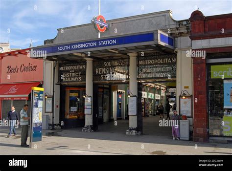 South Kensington Tube Station Stock Photo - Alamy