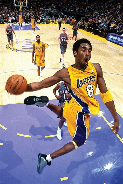 Kobe Bryant Dunking - Sports/Basketball Poster - Measures 16 x 24 ...