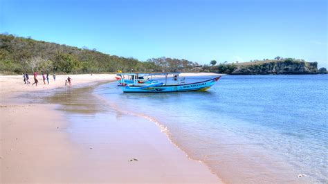 Pink Beach, Lombok (DSC7088) | Tangsi Beach or better known … | Flickr