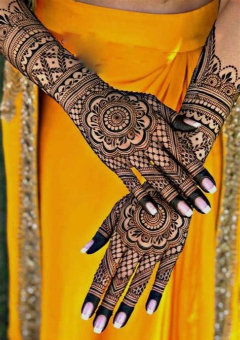 Mehndi Art/design For A Indian Bride | Wedding mehndi designs, Karva chauth mehndi designs ...