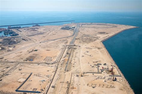 Dubai Maritime City celebrates milestone in delivering 35% of phase 1 ...