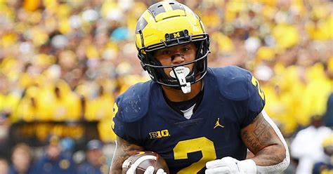 Blake Corum reveals positive update on season-ending knee surgery, message to Michigan teammates ...