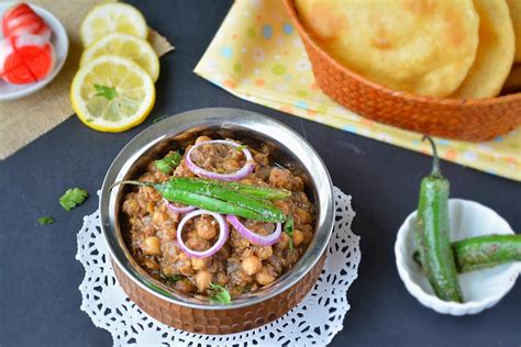 Chole Bhature Recipe, Quick and yummy chole bhature recipe