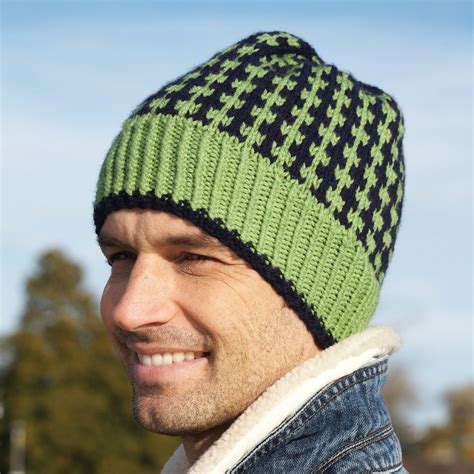 Bernat Winter Weekend Hat | Knit hat for men, Knitted hats, Knitting ...