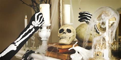 25 Best Halloween Candles 2021 - Spooky Candle Scents