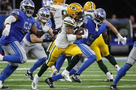 Aaron Jones Injury Update Week 10: Fantasy Impact on AJ Dillon