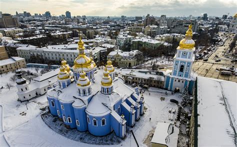 Winter in St. Michael’s Golden-Domed Monastery · Ukraine travel blog