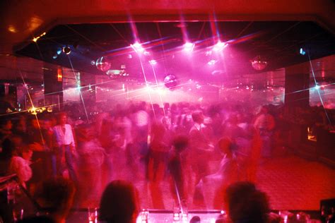 30 Crazy Photographs That Capture the Disco Scene of the 1970s ...