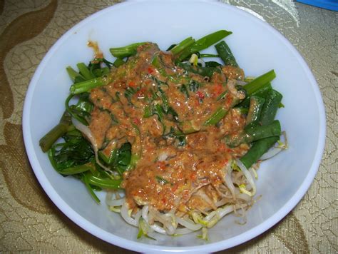 Indonesian Food Recipes: Yummy Pecel Sayur ( Java Salad )