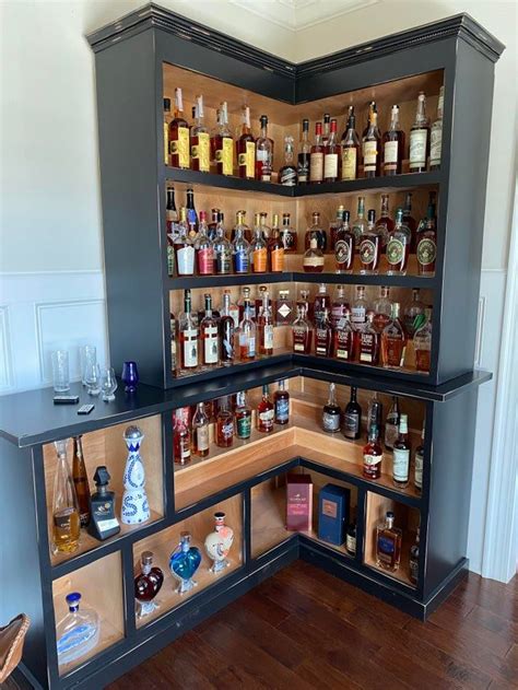 Home Bar Rooms, Diy Home Bar, Home Bar Decor, Bars For Home, Corner Bar Ideas For Home, Liquor ...