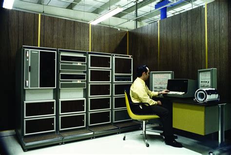 HP 3000: Entering the Computer Market - Hewlett-Packard History
