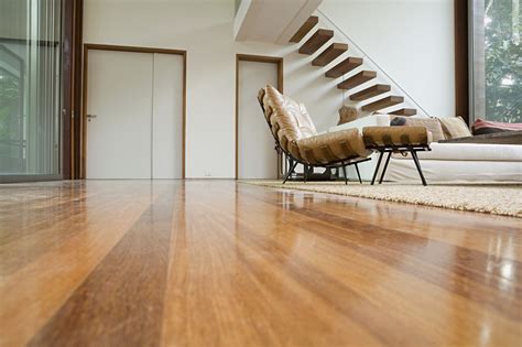 Solid Wood vs. Engineered Wood Flooring: What's the Difference?