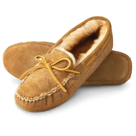 Men's Minnetonka Moccasins® Sheepskin Softsole Moc Slipper, Tan - 95320 ...