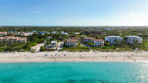 Grace Bay Beach – Rosemary Fields