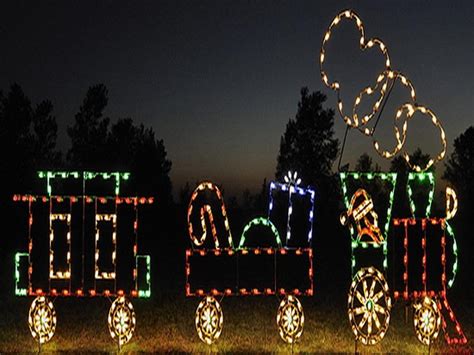 elegant outdoor christmas decorations - Google Search | Christmas lawn ...