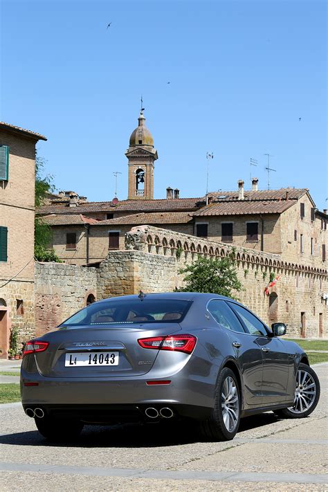 Maserati Ghibli sedan: new mega gallery released Ghibli(31) - Paul Tan's Automotive News