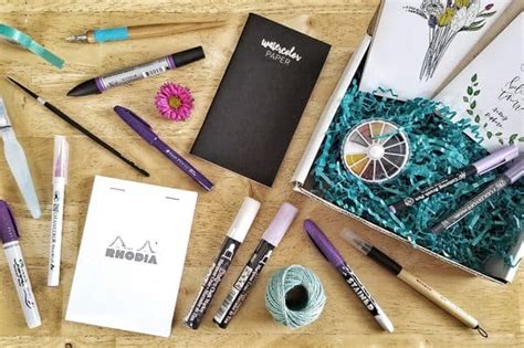 Paper & Stationery Subscription Boxes - Hello Subscription