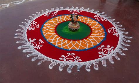 Celebrating Different Colors of Rangoli This Diwali - Raising World ...