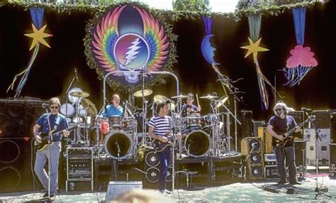 The 30 Best Grateful Dead Covers Ever - Cover Me