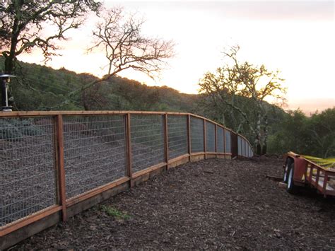 (4×4) & (2×4) Hi-Five Wire Panels « Arbor Fence Inc | a Diamond Certified Company