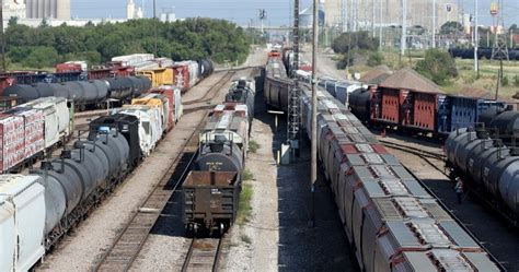 U.S. on verge of national rail strike. How would it impact the economy ...