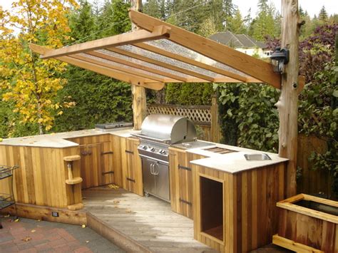 Outdoor Kitchen - Traditional - Patio - Vancouver - by SJ Renovations