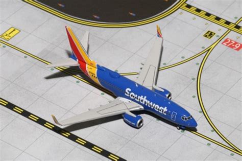 Southwest Boeing 737-700 (W) (New LIvery) Reg# N708SW GJSWA1461 Scale 1 ...