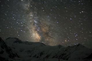银河和雪山 / Galaxy and snow mountain | exposure time: 180 second… | Flickr