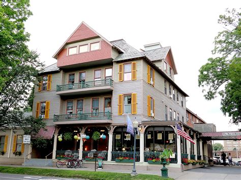 Historic Inn at Saratoga Captures Sense of Place, Gracious Victorian Style | Going Places, Far ...