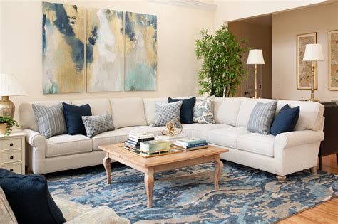 JRL Interiors — How to Arrange Sofa Pillows