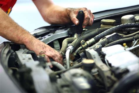 5 Reasons Your Engine Is Making Loud Noises - Auto Works of Brandon