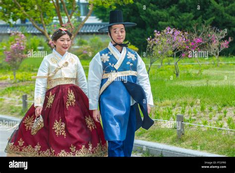 Seoul Gyeongbokgung Palace Hanbok Rental Experience South Korea ...