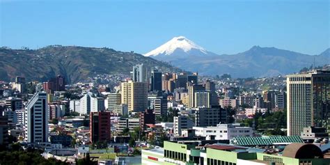 Quito,Ecuador | Quito ecuador, Skyline, Cityscape