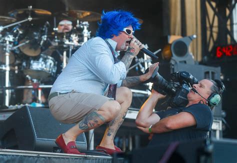 Fred Durst demands cameras turned off for Limp Bizkit set at Louder Than Life; fans unhappy