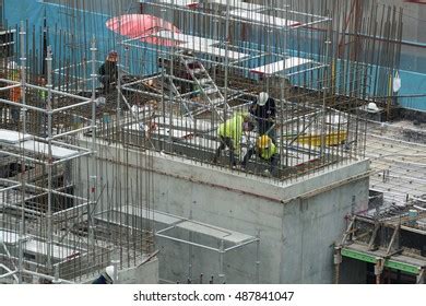 Construction Site Workers Stock Photo 487841047 | Shutterstock